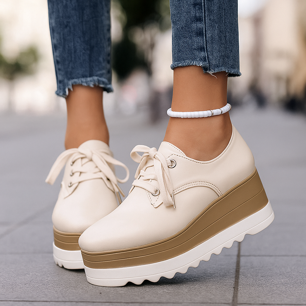 Dame Syntetisk Platform Sneaker Chunky med Snøreluk Firkantet Tå og Takket Gummisål