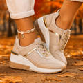 Dame Sneakers med Skjult Kilehæl | Elegant Hverdagsbrug — Læder Perforeret Panel