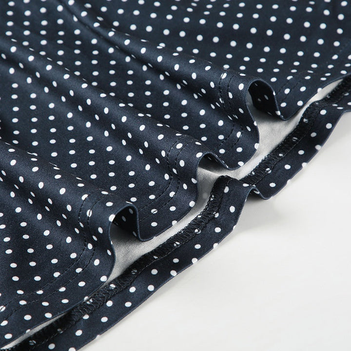 Kvinders ærmeløs polka dot mini kjole med tætsiddende talje