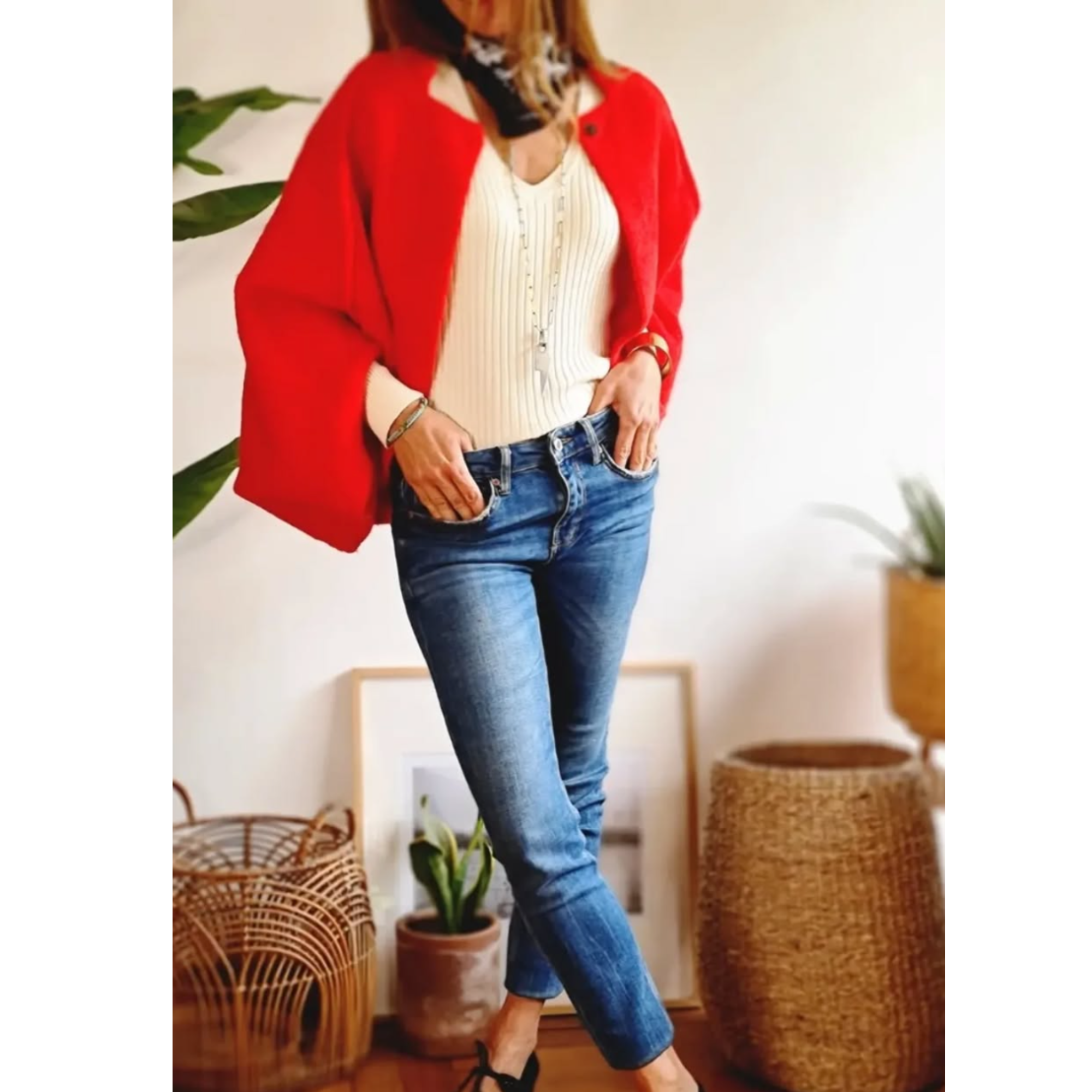 Luksuriøs frakke til damer – tidløs charme og elegant design