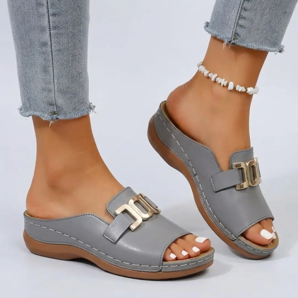 Pearl Step | Slip-on kilehælssandal
