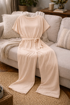 Dame Jumpsuit med Brede Ben og Bælte — Strandstil, Elegant & Ubesværet