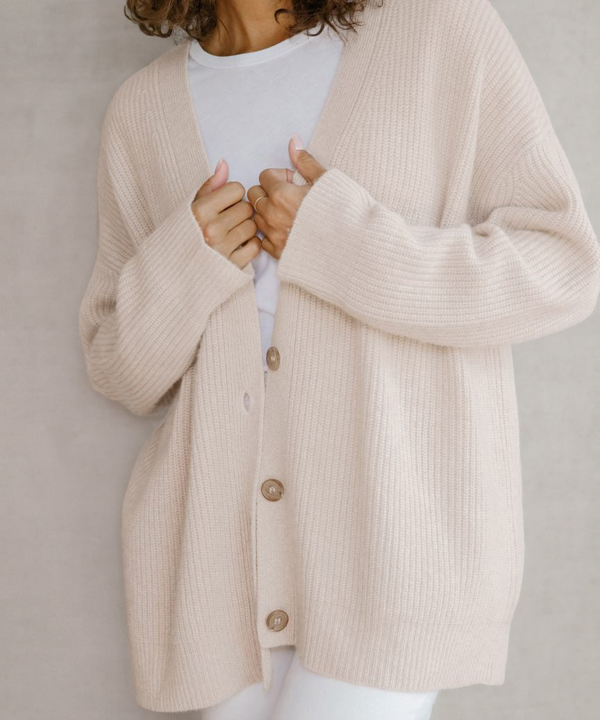 Kvinders Oversized Knappet Cardigan med Behagelig Ribstrik Tekstur