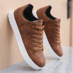 Lavskåret Læder Sneakers med Snørebånd | Minimalistisk Hverdagssko