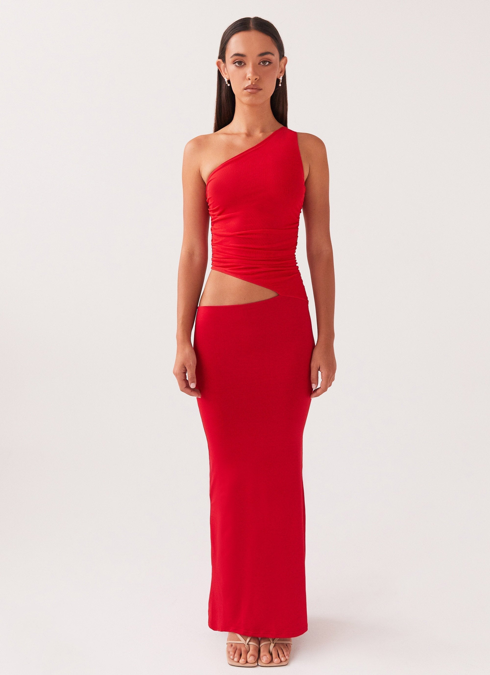 Lang One-Shoulder Maxi Kjole med Cut-Out | Dimissions- & Sommerkjole