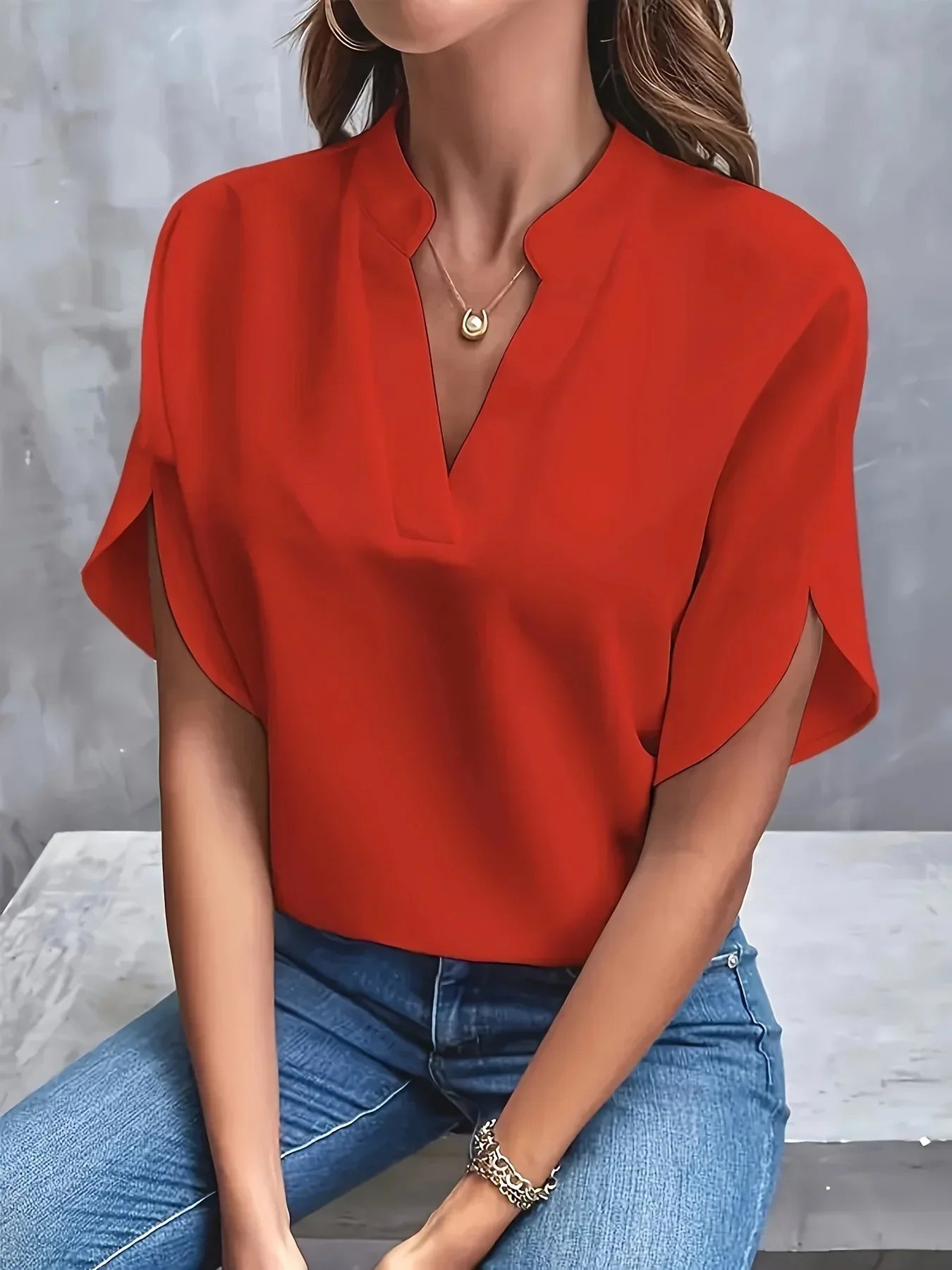 Thalia | Sofistikeret Bluse med Skræddersyet Design