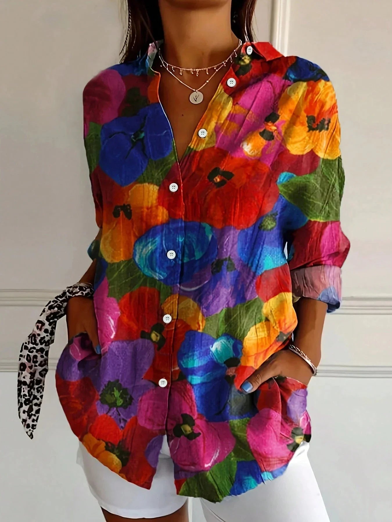 Terri | Farverig Bluse med Legende Print