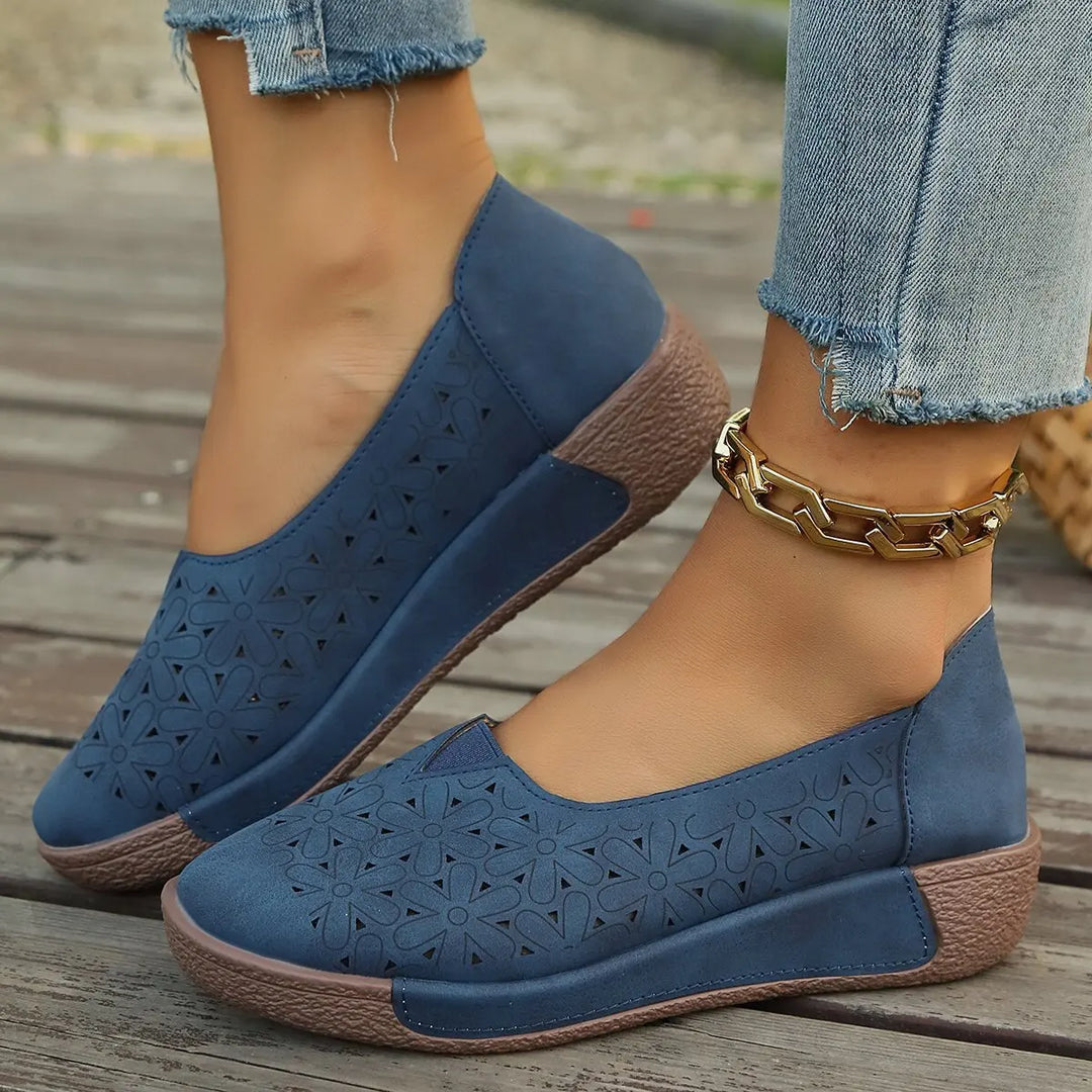 Dame Komfort Loafers | Afslappet Hverdagsbrug — Ruskind Slip-On Udskåret Mønster