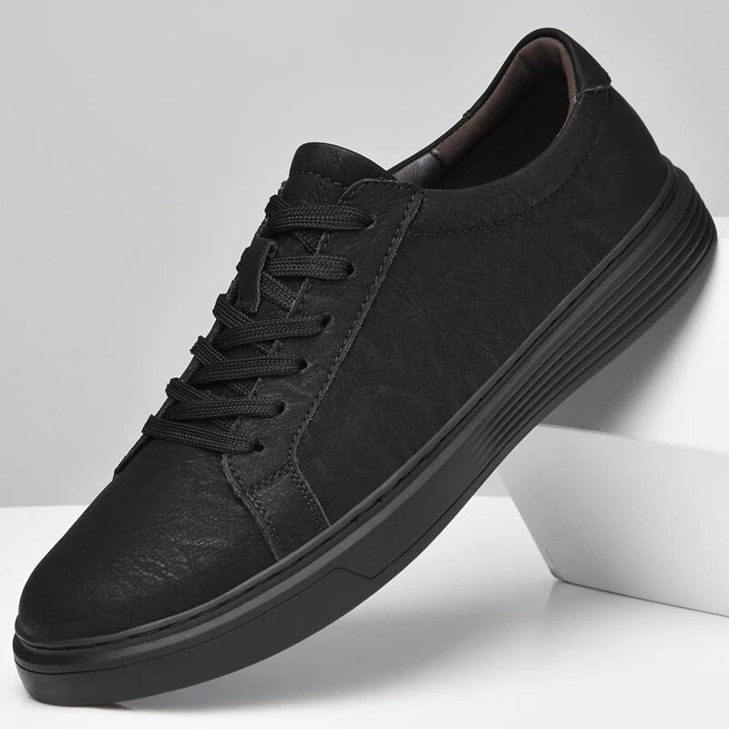 Lavskåret Ruskind Dress Sneakers med Snørebånd | Minimalistisk Kontor & Hverdagssko