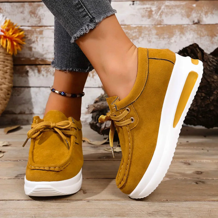 Suede Platform Sneakers med Chunky Sål | Lavskaft Snørebånd Hverdagssko
