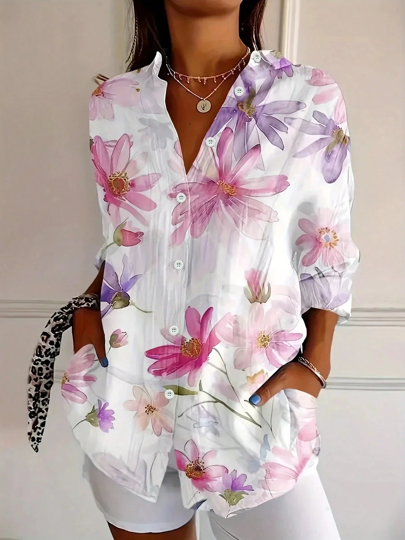 Terri | Farverig Bluse med Legende Print
