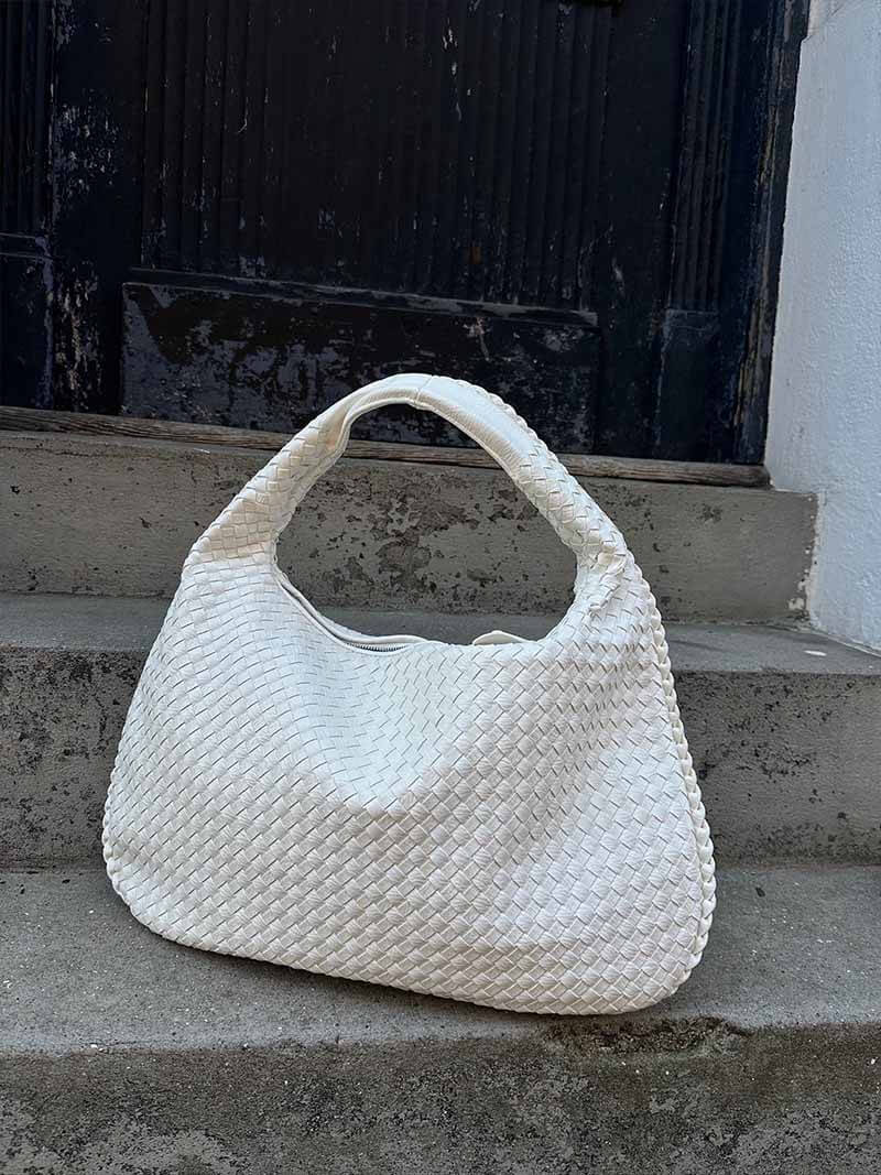 Stor Vævet Skuldertaske til Kvinder | Blødt Slouchy Design