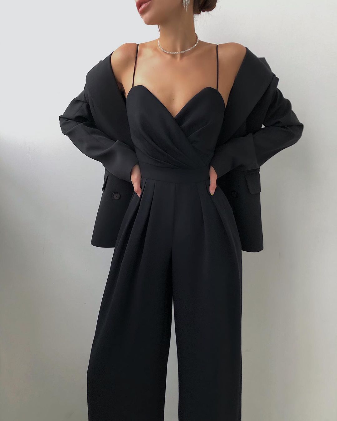Dame Sexy Stropper Jumpsuit — Feminin & Flatterende