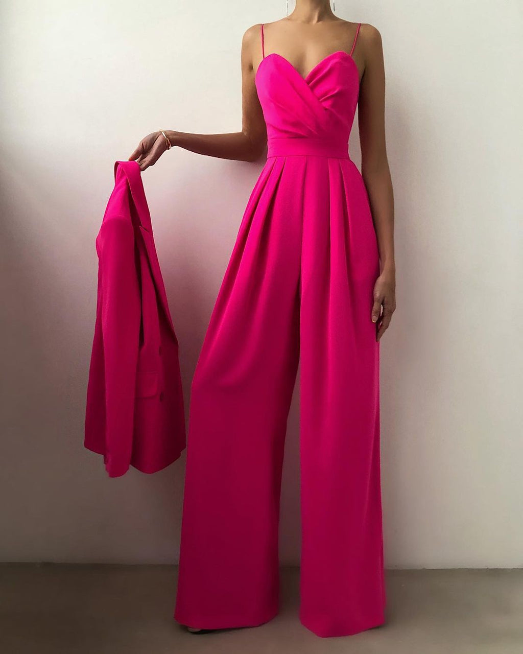Dame Sexy Stropper Jumpsuit — Feminin & Flatterende