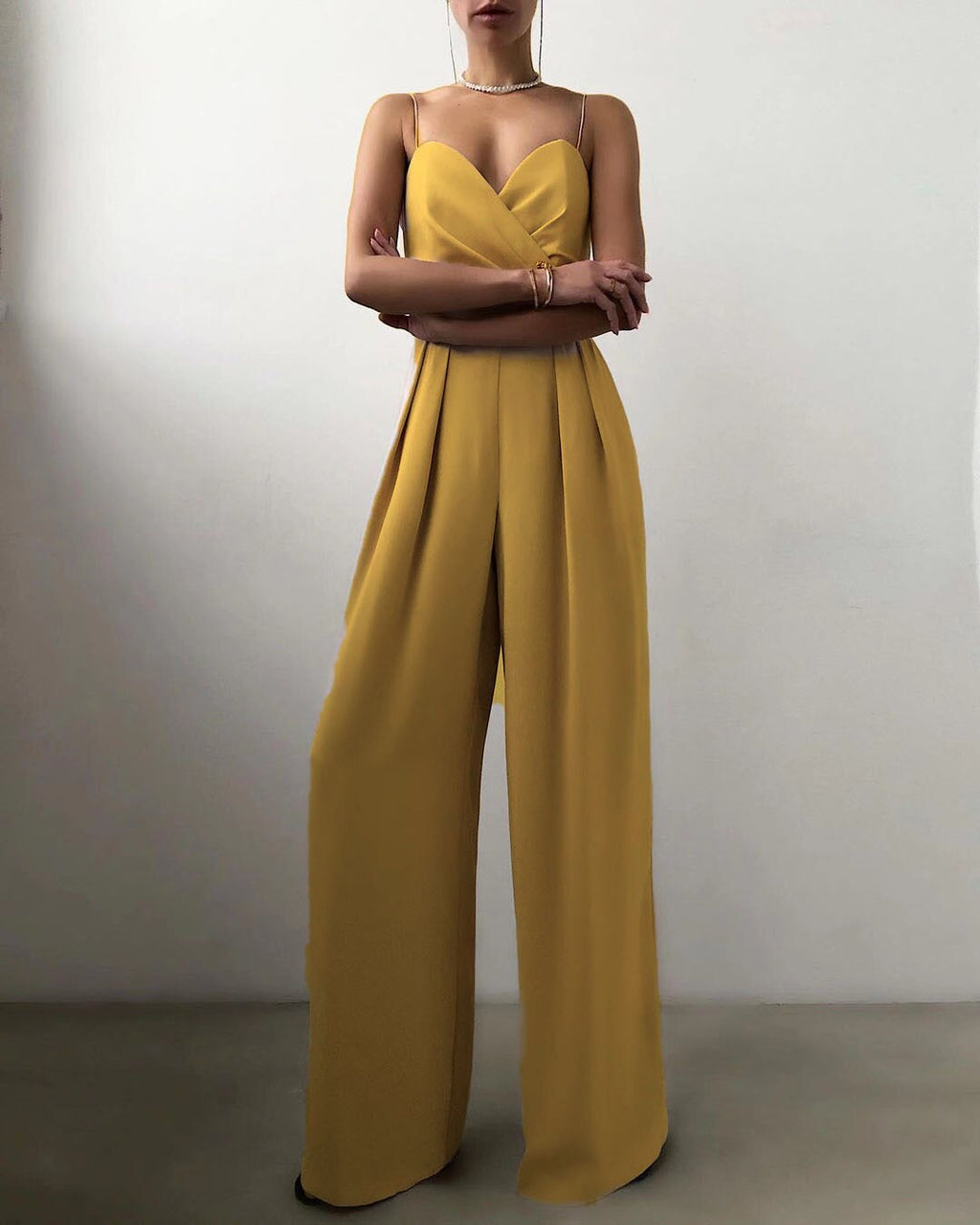 Dame Sexy Stropper Jumpsuit — Feminin & Flatterende