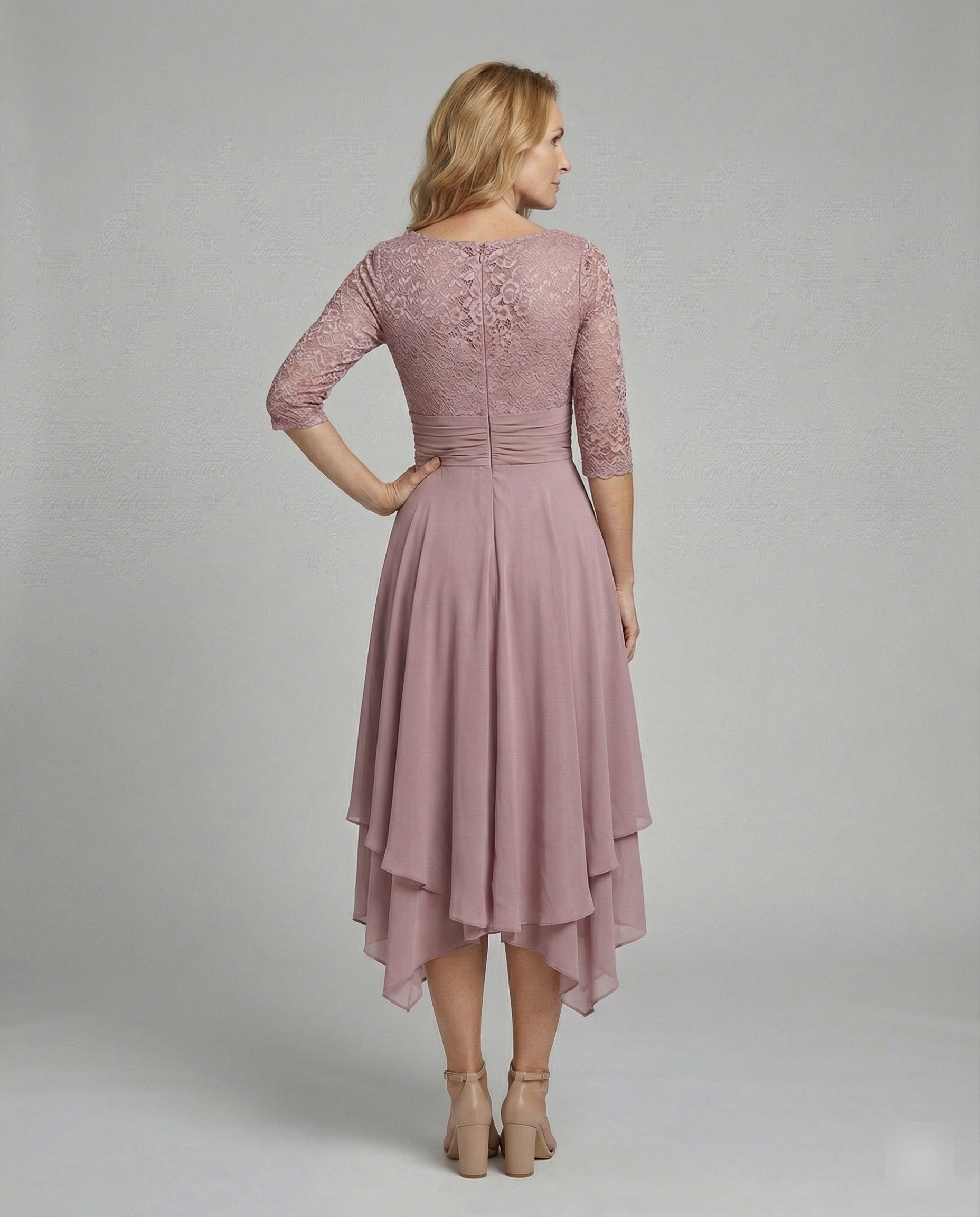 Midi Kjole med Blonde & Chiffon Slæbeskørt | Dimissions- & Bryllupsgæstkjole