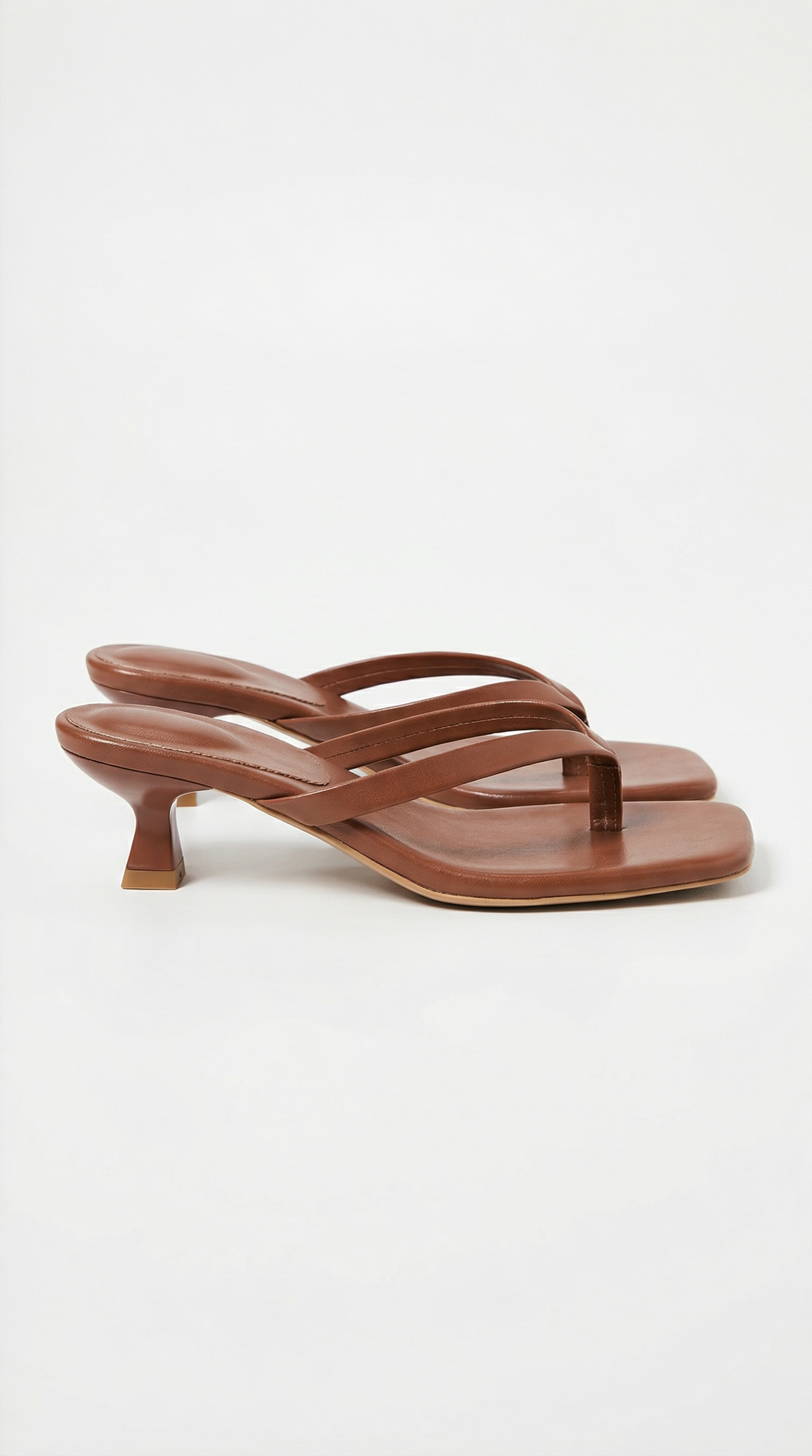 Kvindernes Tanga Kitten Heel Sandaler Med Firkanetå Flip Flop Mules Festsko