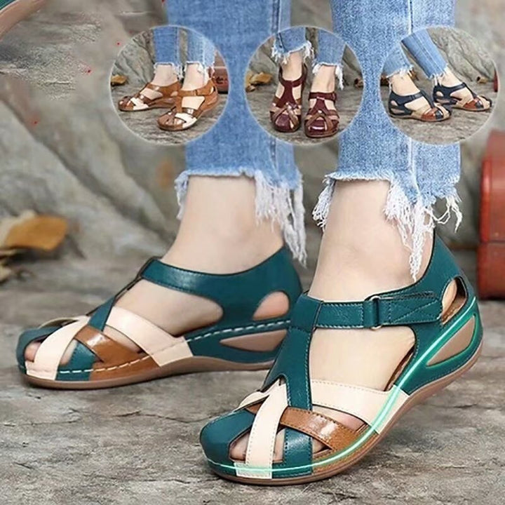 Ortopædiske Wedge Sandaler i Læder | Lukket Tå med Velcro og Ventilationsudskæringer