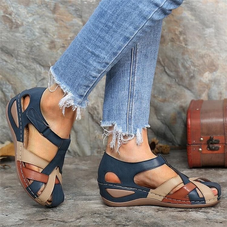Ortopædiske Wedge Sandaler i Læder | Lukket Tå med Velcro og Ventilationsudskæringer