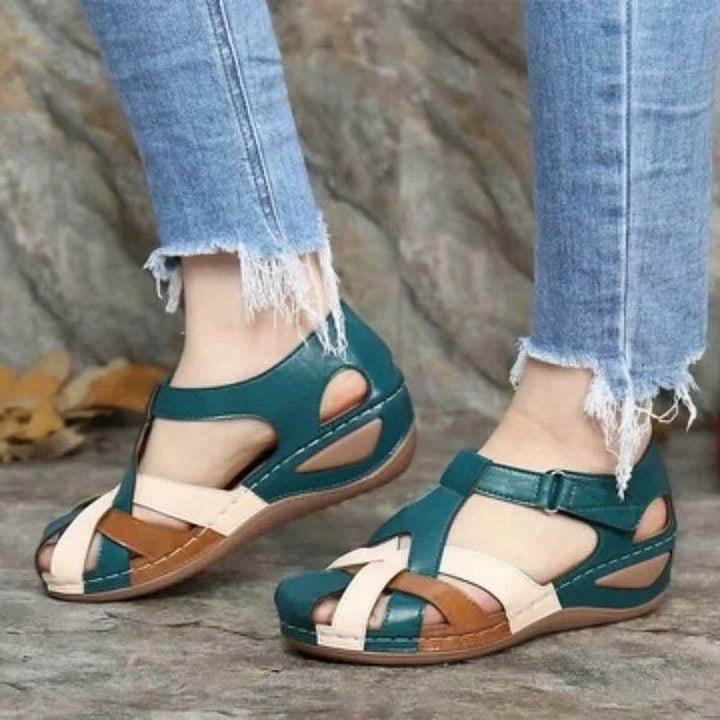 Ortopædiske Wedge Sandaler i Læder | Lukket Tå med Velcro og Ventilationsudskæringer