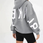 Oversized Hoodie med Grafisk Bogstavprint | Streetwear Hættetrøje & Hverdagsstil